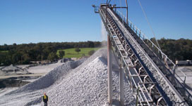 立軸式破碎機(jī)通盛誠機(jī)械制造有限公司